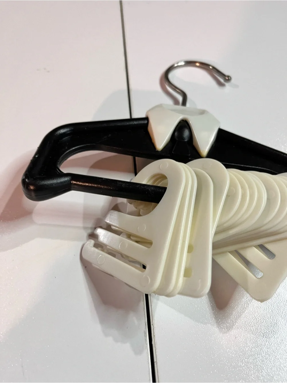 Vintage Mens 1970s Tie Hanger Holder Plastic Black & White